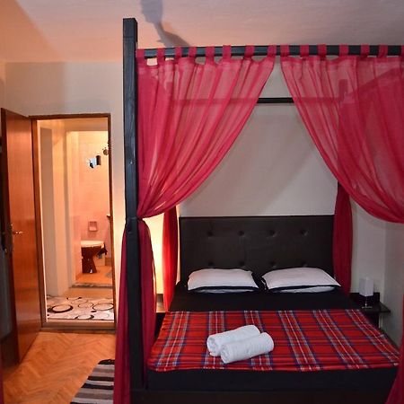 Hostel Kalonis สโกเปีย ภายนอก รูปภาพ
