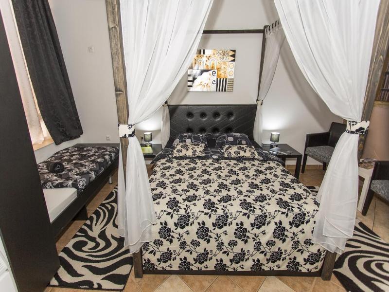 Hostel Kalonis สโกเปีย ภายนอก รูปภาพ