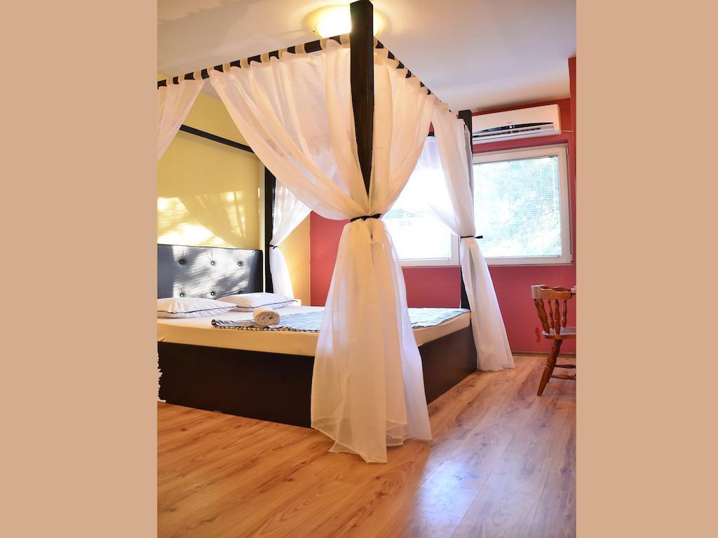 Hostel Kalonis สโกเปีย ภายนอก รูปภาพ